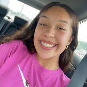 Meet your Posher, Isabella